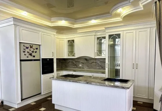 Угловая кухня с бесппатной установкой