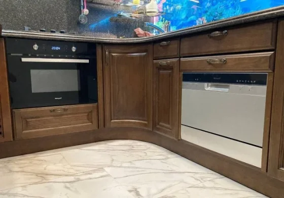 Бюджетная белорусская кухня на заказ. Массив дуба